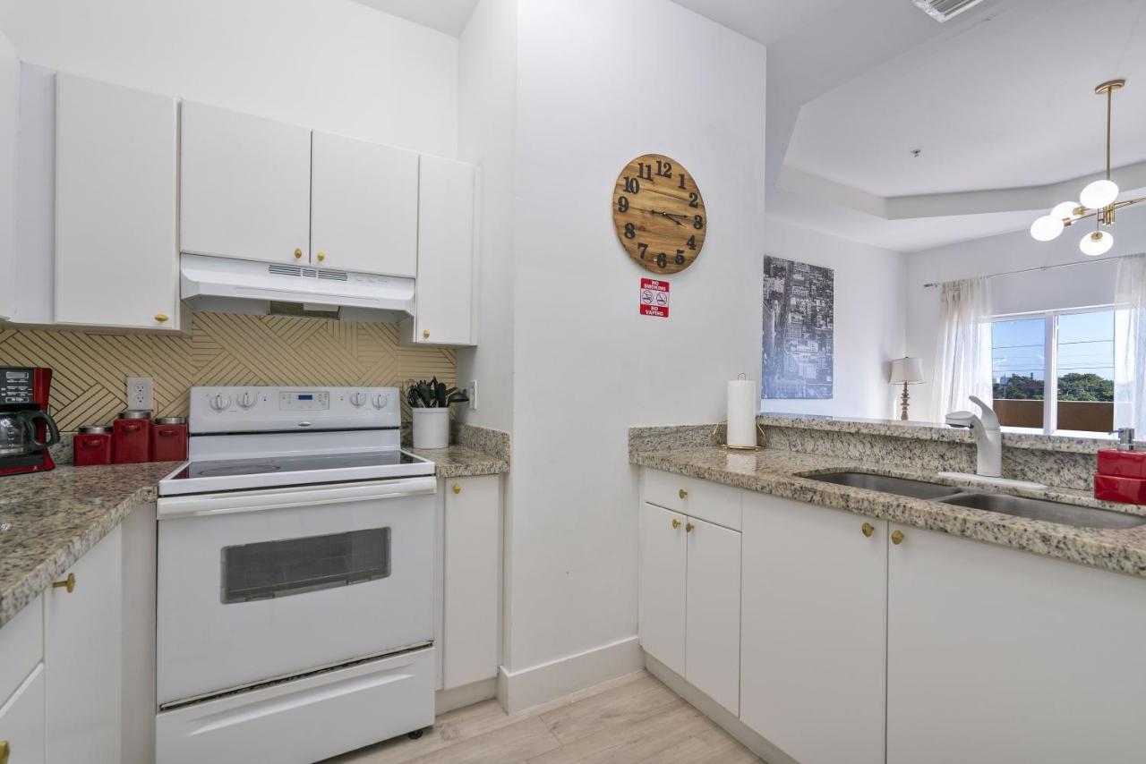 Airport Getaway Apartment Miami Exterior photo