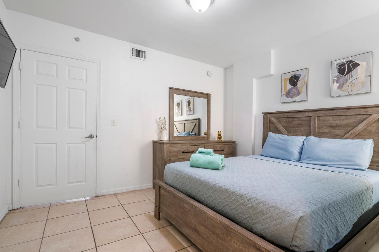 Airport Getaway Apartment Miami Exterior photo