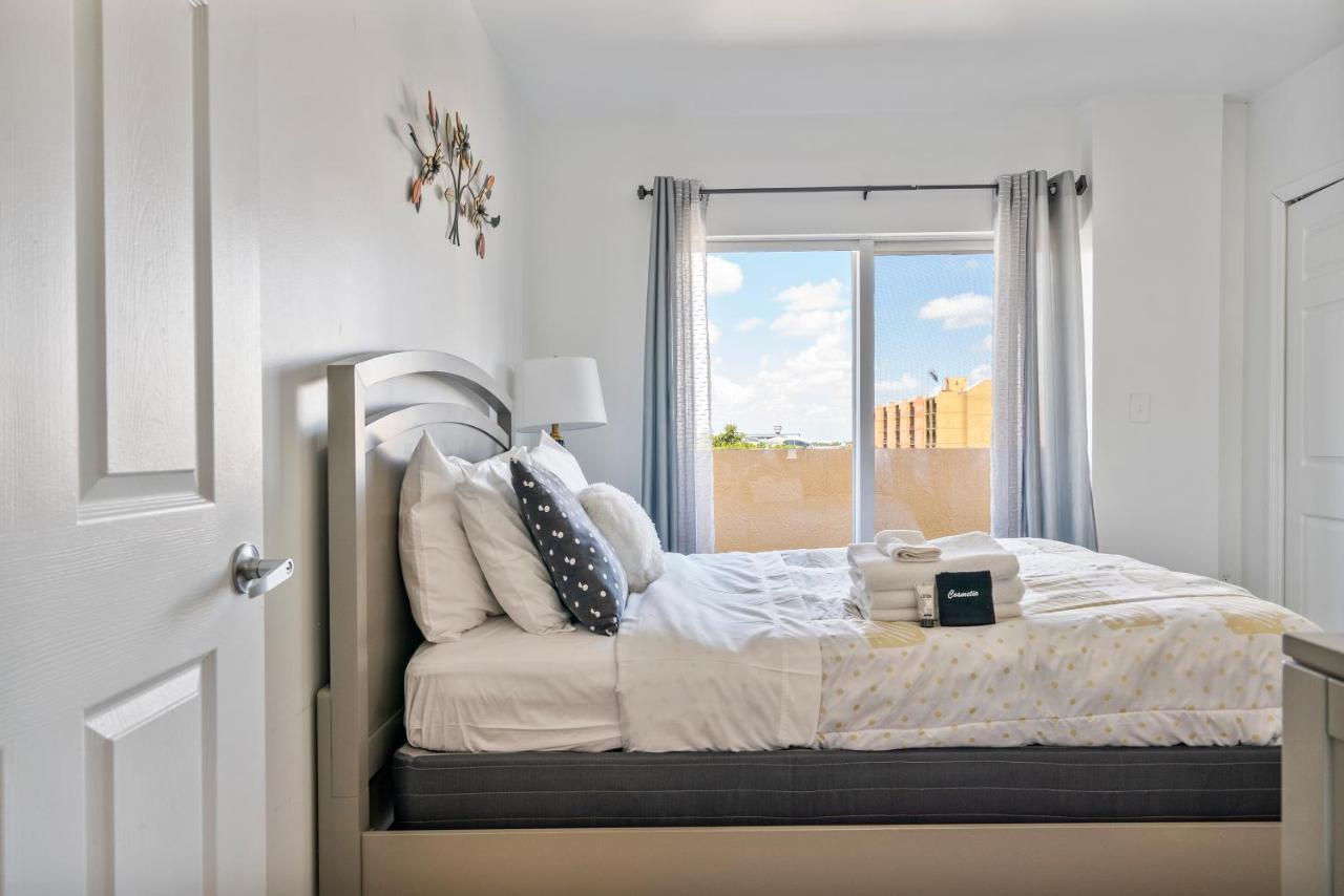Airport Getaway Apartment Miami Exterior photo