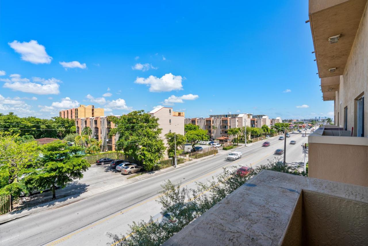 Airport Getaway Apartment Miami Exterior photo