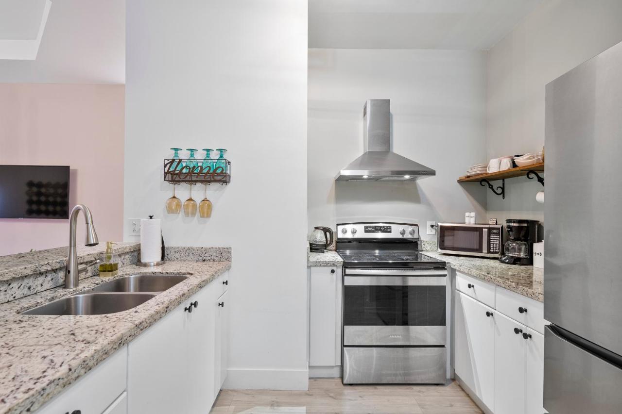Airport Getaway Apartment Miami Exterior photo