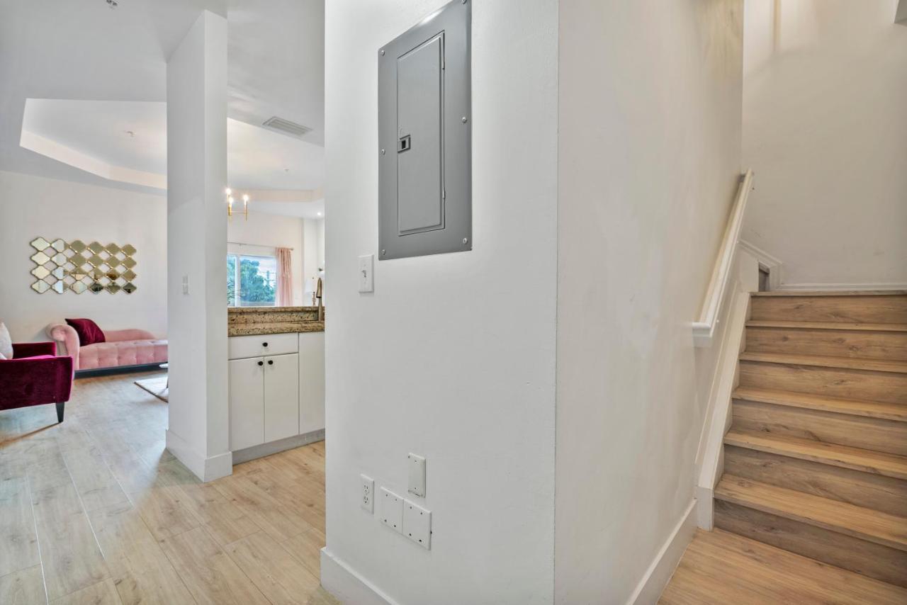 Airport Getaway Apartment Miami Exterior photo